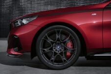 BMW-i5-M60-M-Performance-04